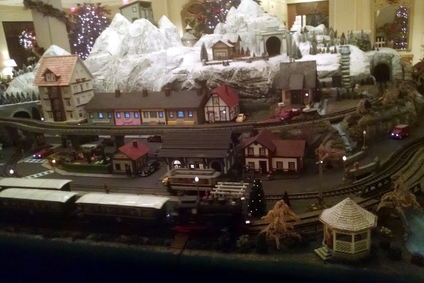 Model trains at the Belmond Charleston Place hotel.