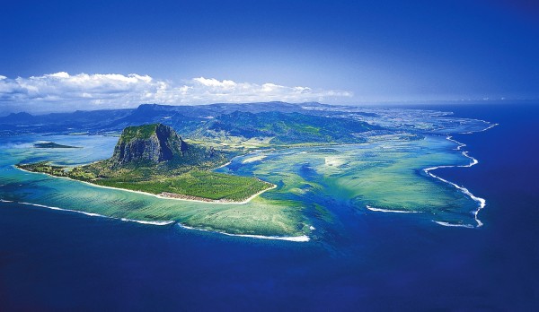 Image credit: St. Regis Mauritius Resort, Mauritius.