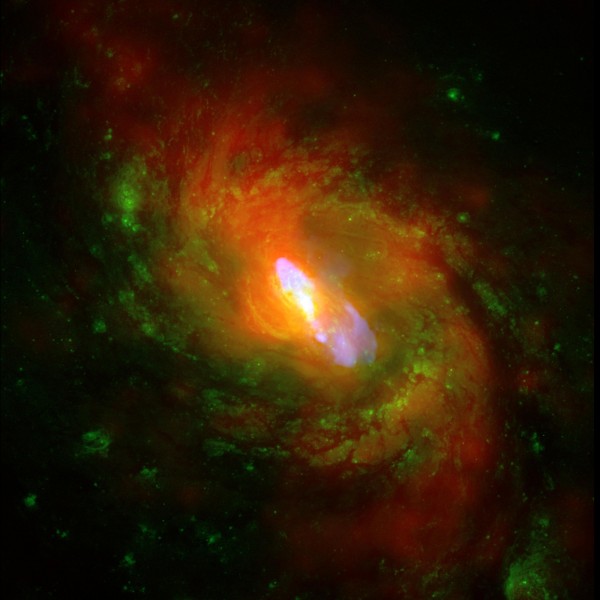 Images credit: X-ray (NASA/CXC/ MIT/C.Canizares, D.Evans et al), Optical (NASA/STScI), Radio (NSF/ NRAO/VLA).