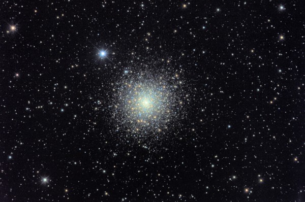 Image credit: Jim Misti of Misti Mountain Observatory, via http://www.mistisoftware.com/astronomy/Clusters_m80.htm.
