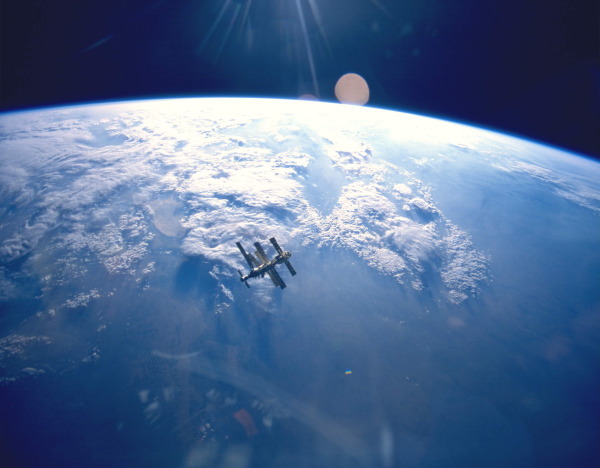 Image credit: NASA / STS-71 / Space Shuttle Atlantis.