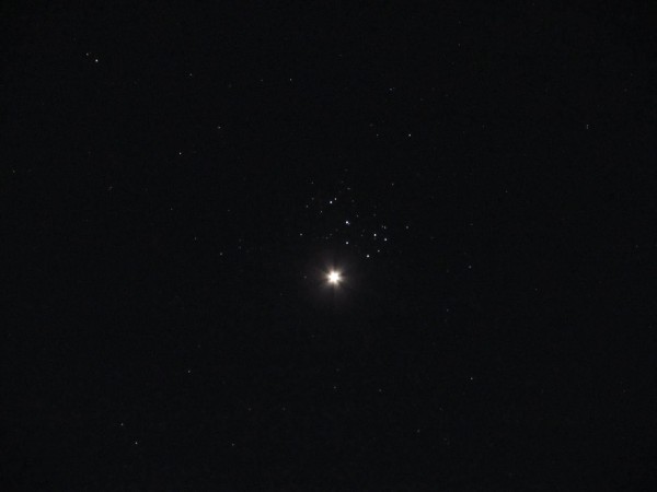 Image credit: The Curious Skywatcher, via http://curiousskywatcher.blogspot.com/2012/04/zodiacal-light-your-best-opportunity-to.html.