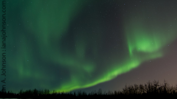Image credit: Ian A. Johnson, via https://ianajohnson.com/2014/02/08/aurora-borealis-science/.
